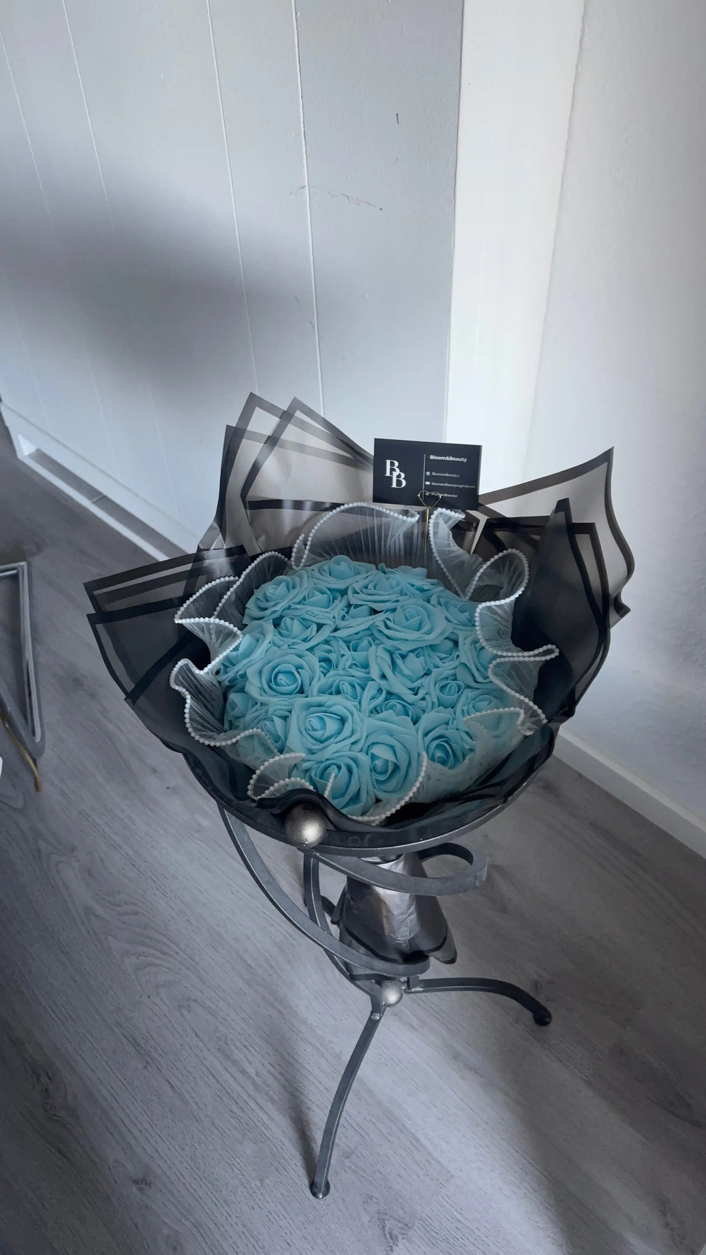 Noir blo BloomandBeauty