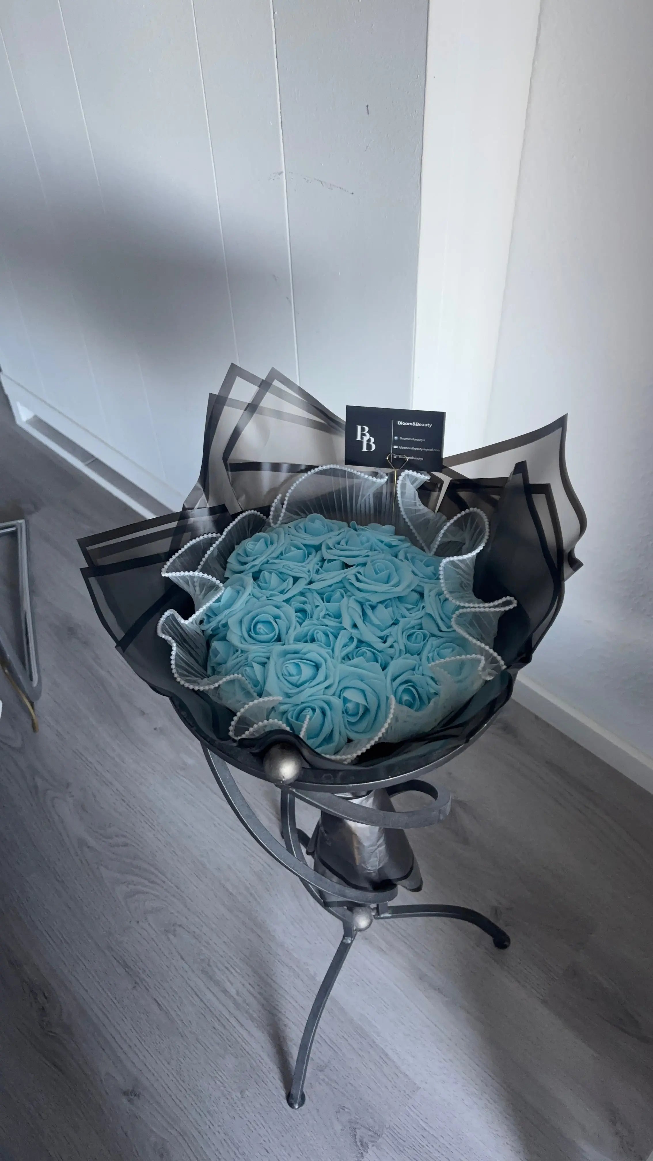 Noir blo BloomandBeauty
