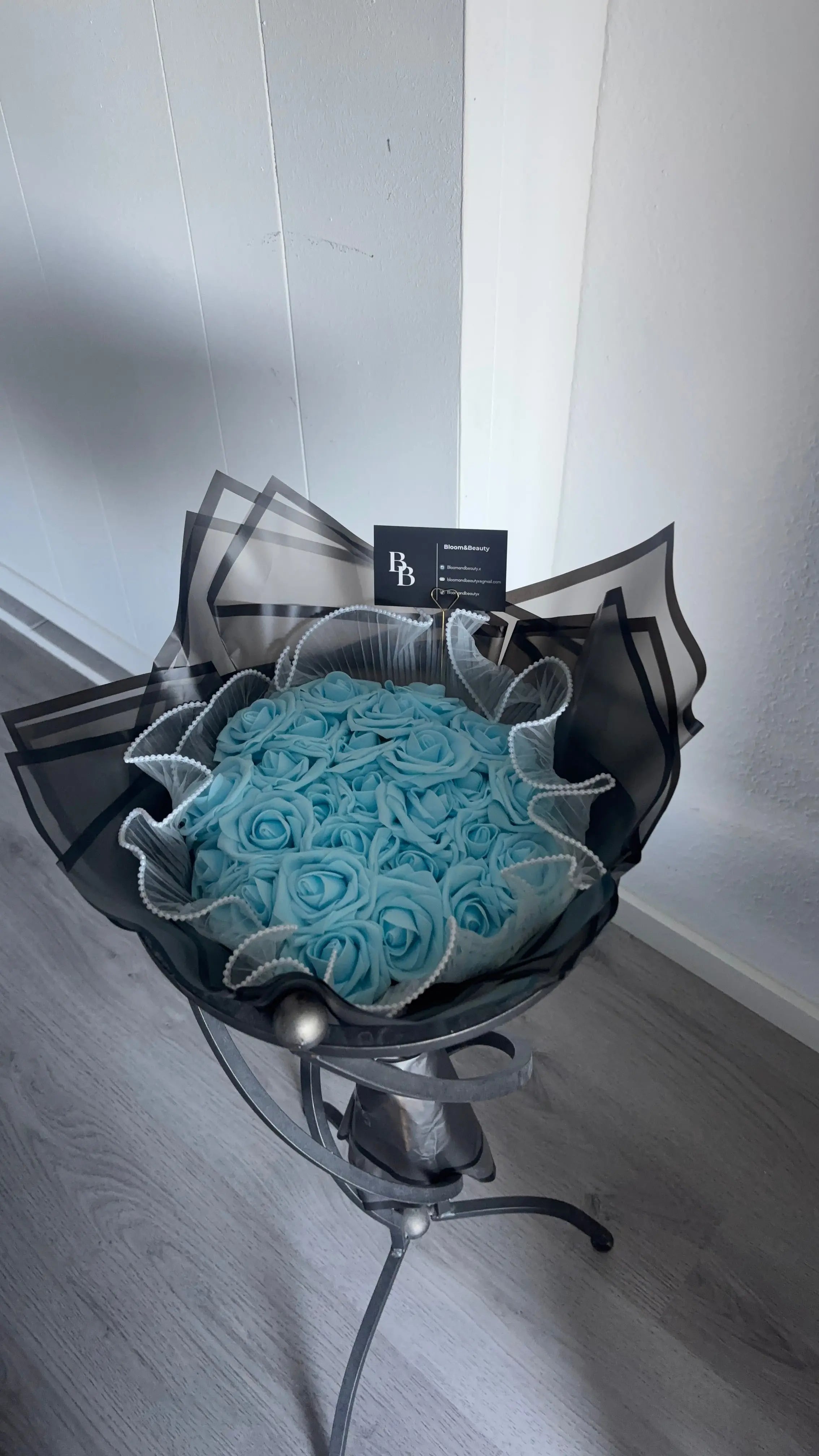 Noir blo BloomandBeauty